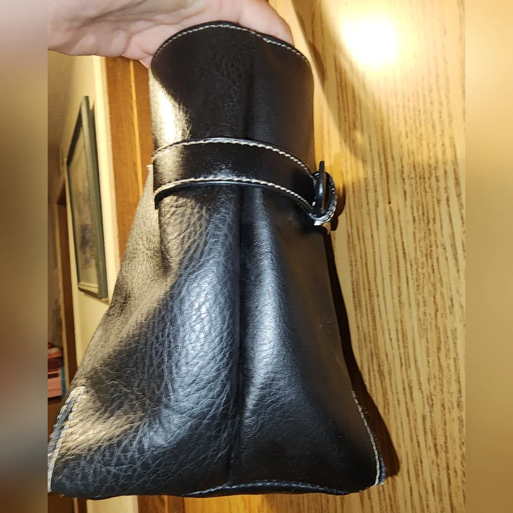 black tommy Hilfiger shoulder bag guc